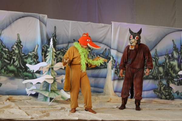 Горски екшън за Коледа представят разградските театрали